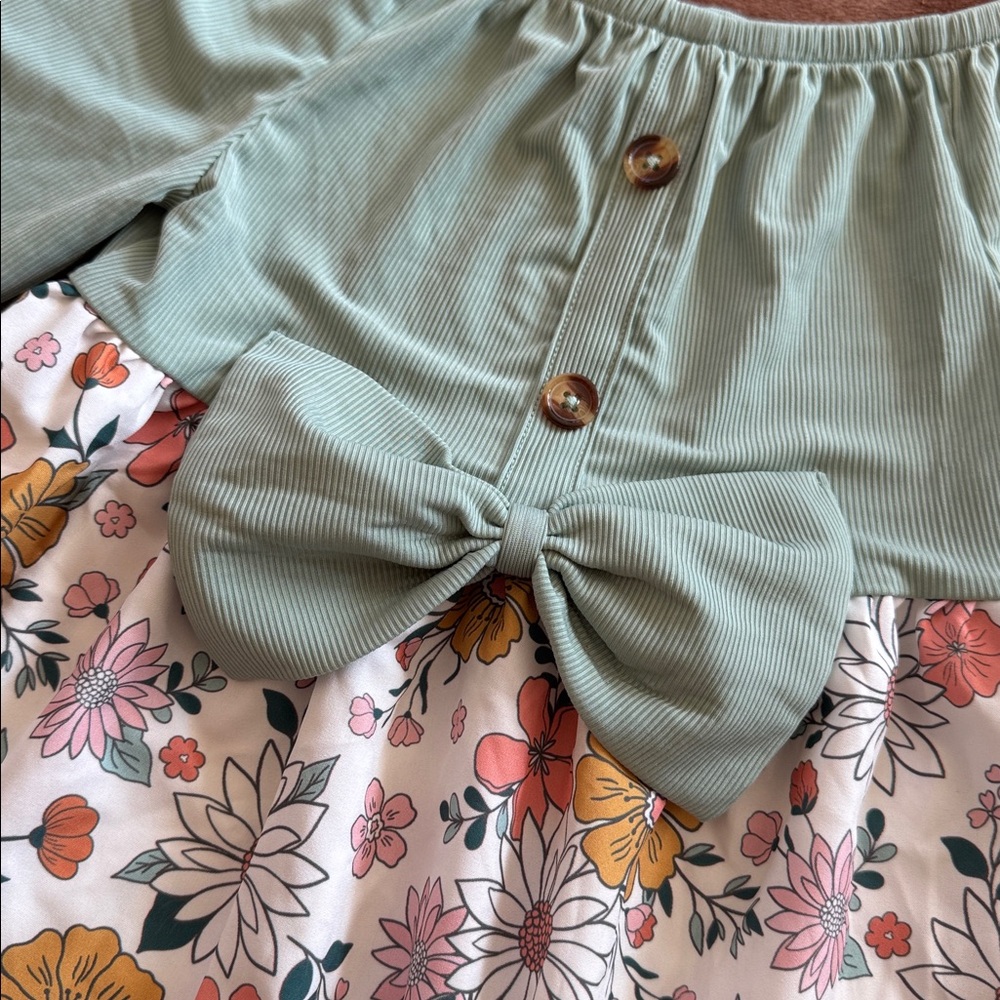 Girls Floral Green Dress with Bow - Picture 2 of 3